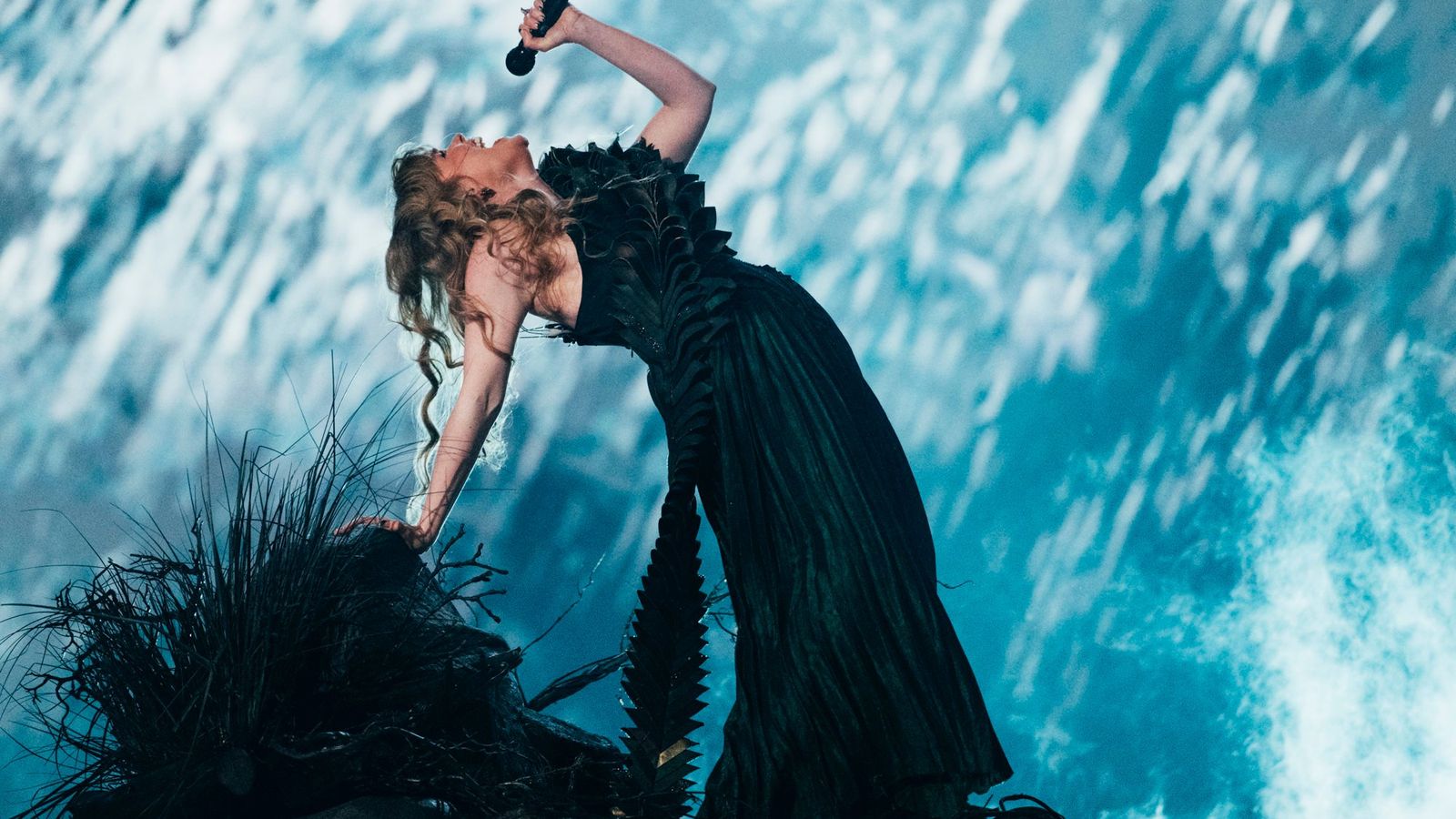 Gåte performing Ulveham for Norway at the Grand Final at Malmö Arena