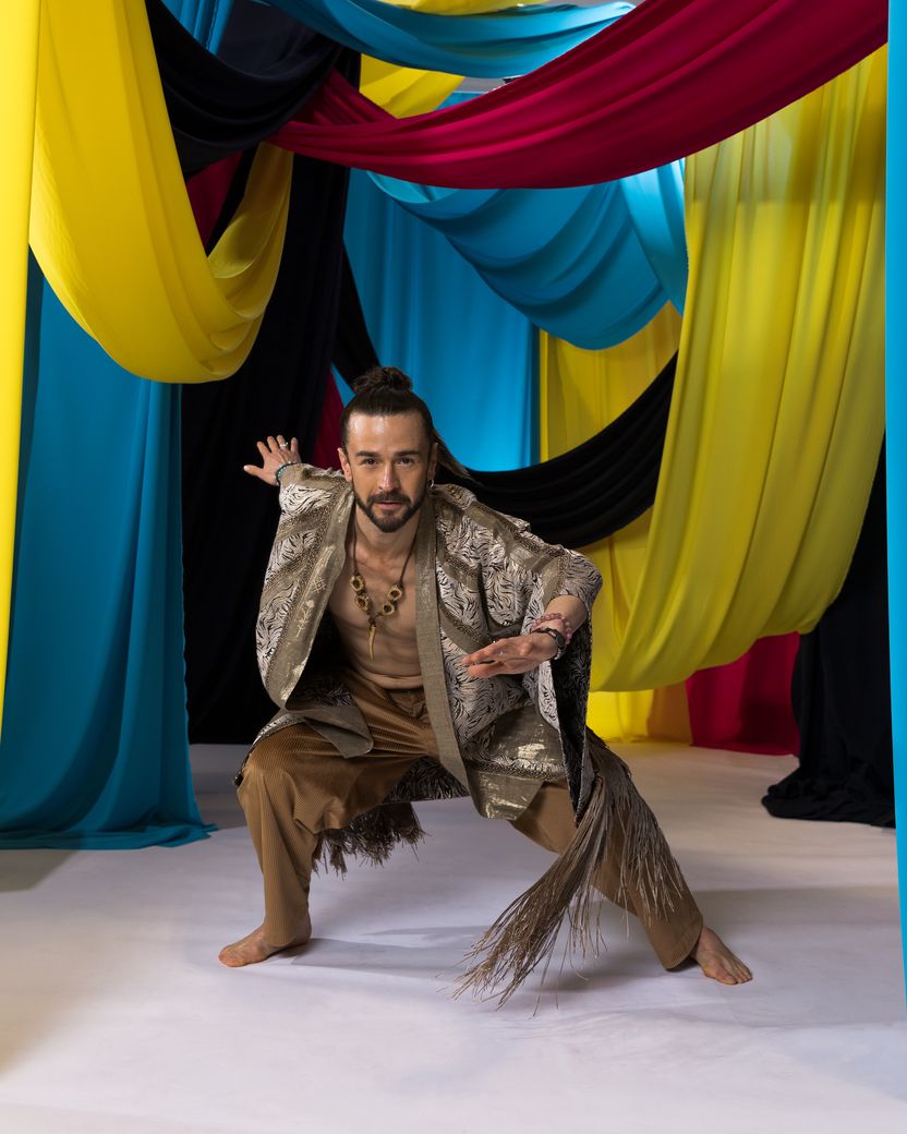 Pasha Parfeni from Moldova in the Eurovision 2023 studio