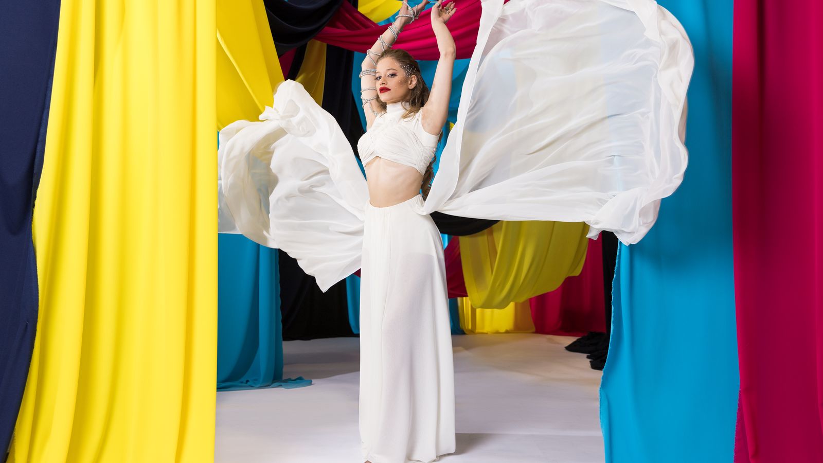 Iru from Georgia in the Eurovision 2023 studio