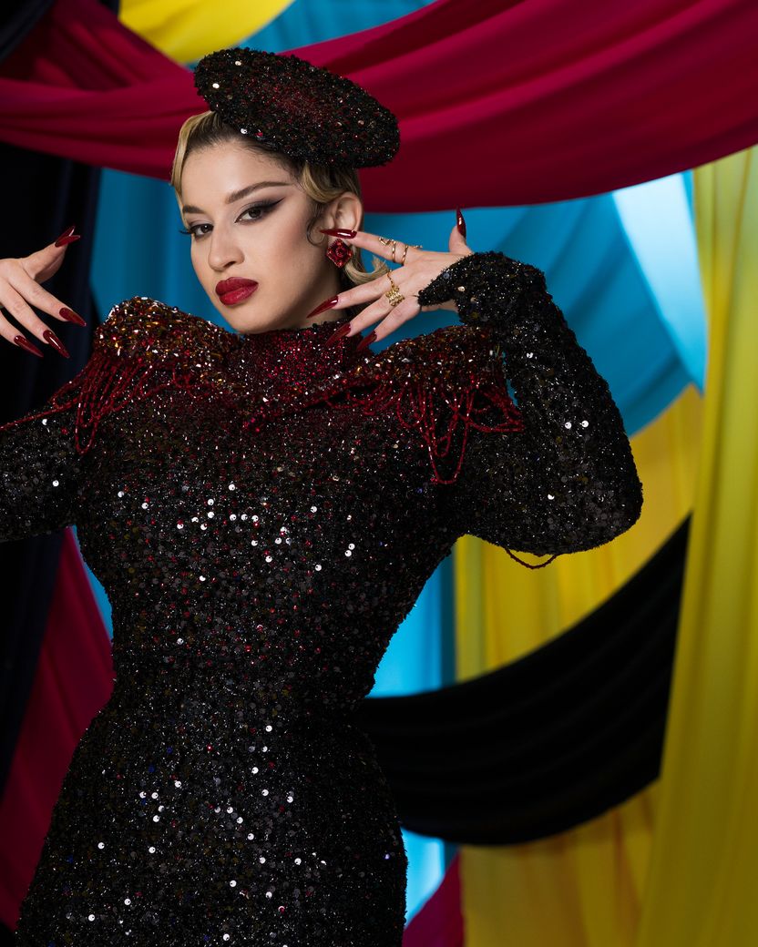 La Zarra from France in the Eurovision 2023 studio