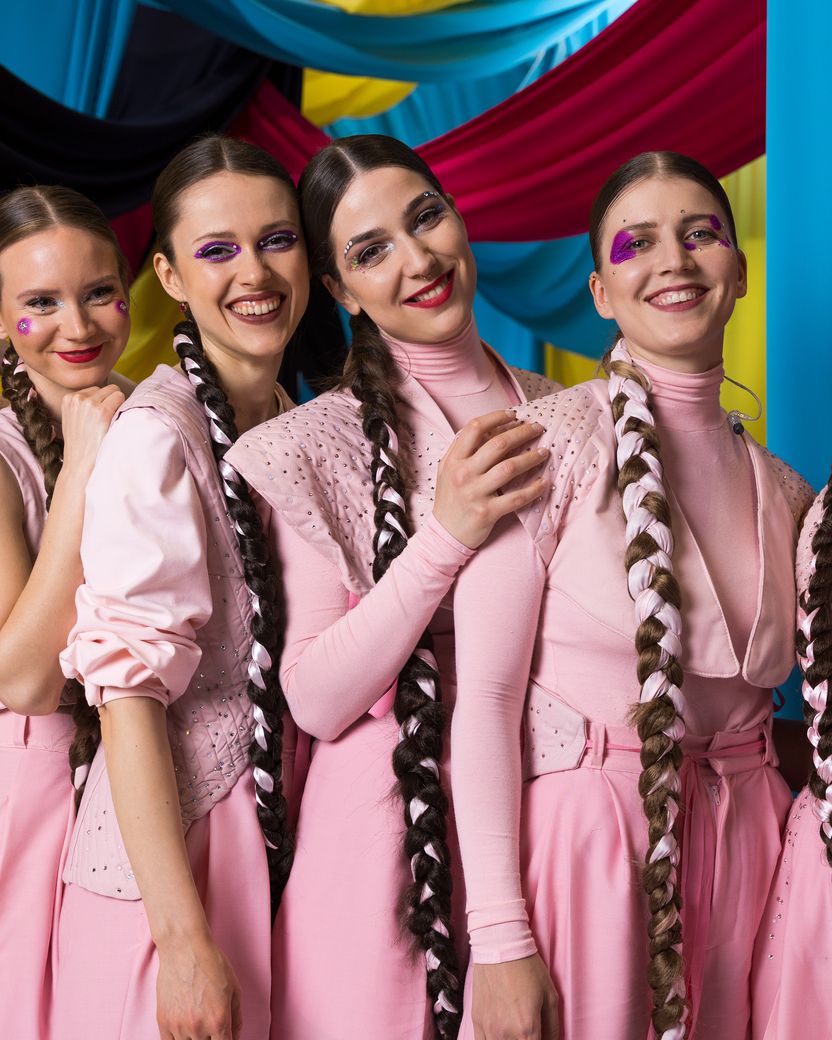 Vesna from Czechia in the Eurovision 2023 studio