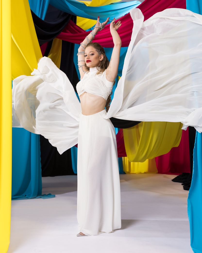 Iru from Georgia in the Eurovision 2023 studio