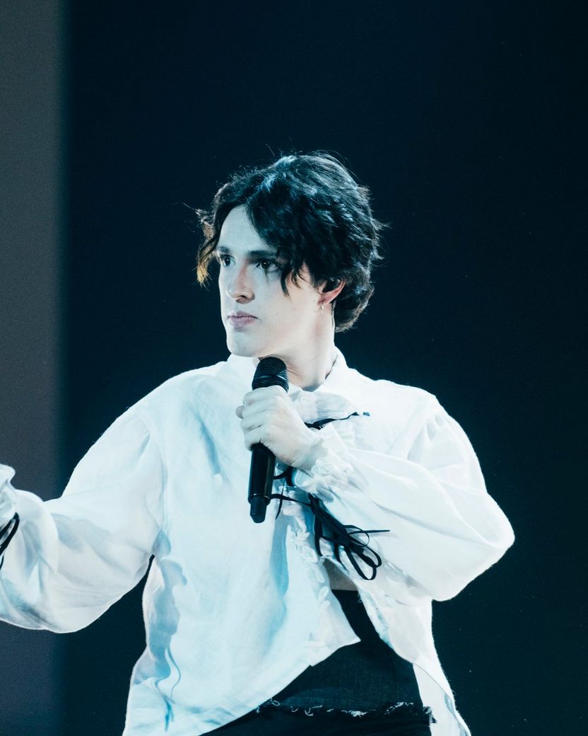 Luke Black rehearsing Samo Mi Se Spava for Serbia at the Second Rehearsal of the First Semi-Final at Liverpool Arena