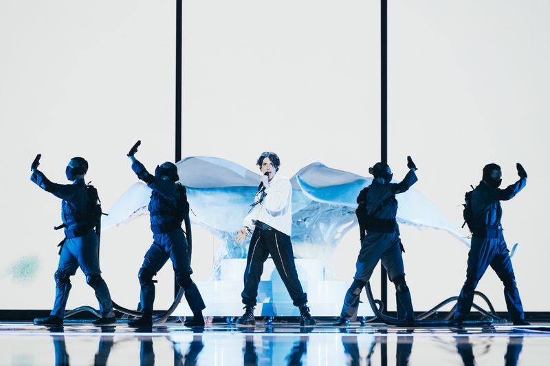 Luke Black rehearsing Samo Mi Se Spava for Serbia at the Second Rehearsal of the First Semi-Final at Liverpool Arena