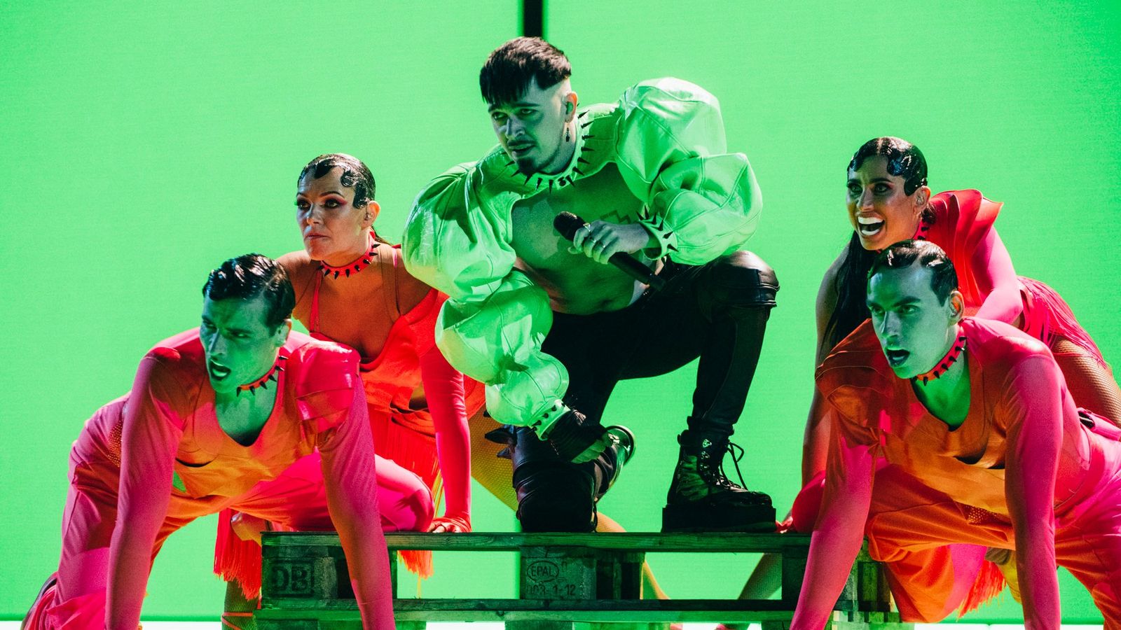 Käärijä rehearsing Cha Cha Cha for Finland at the Second Rehearsal of the Second Semi-Final at Liverpool Arena