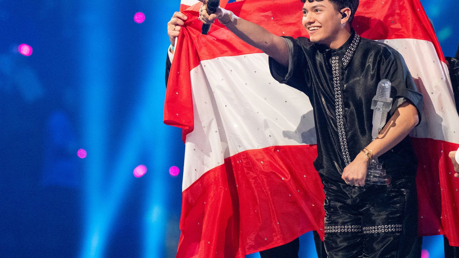 JJ wins the Eurovision Song Contest for Austria