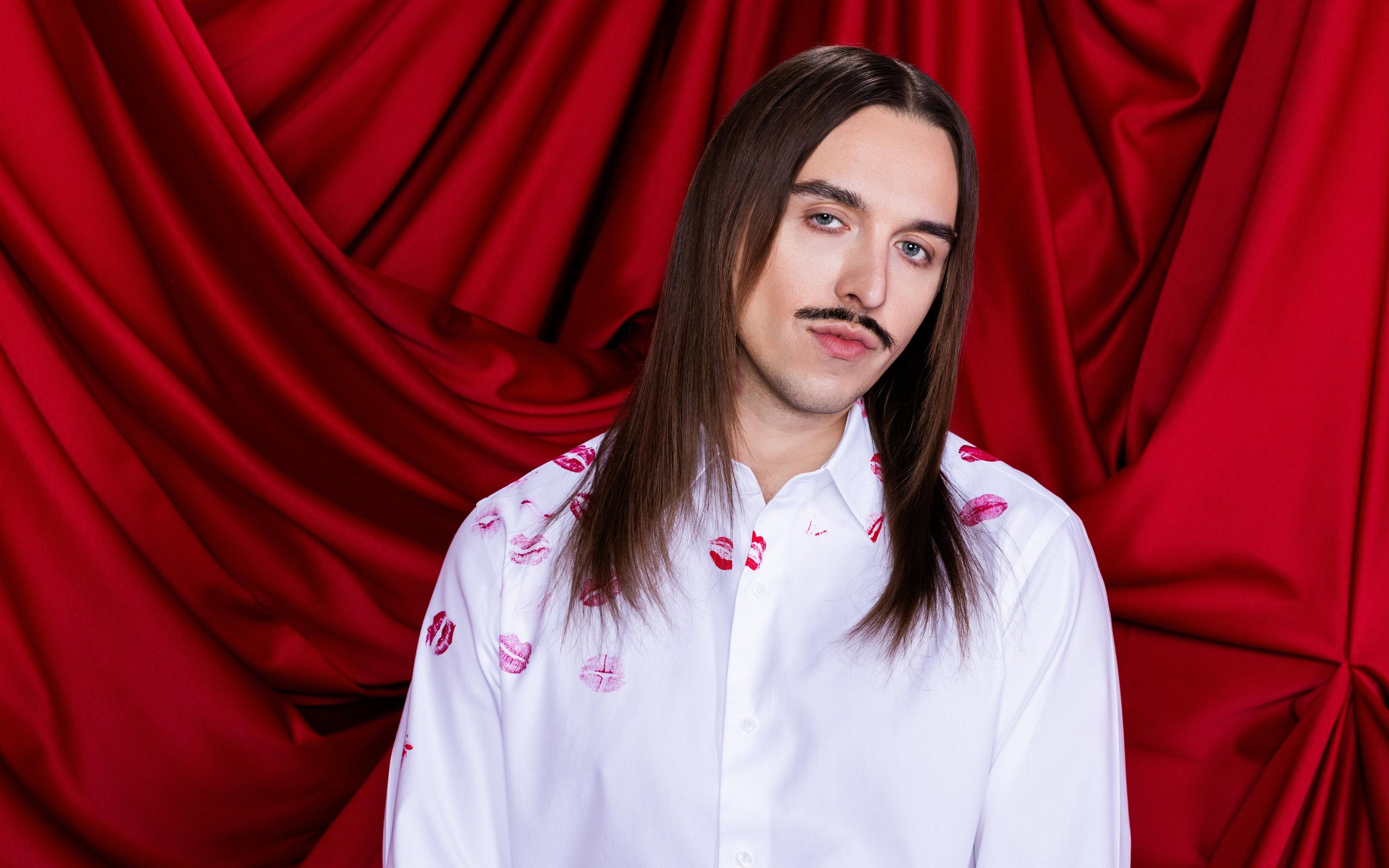 Tommy Cash representing Estonia in the Official Portrait Studio at St. Jakobshalle 