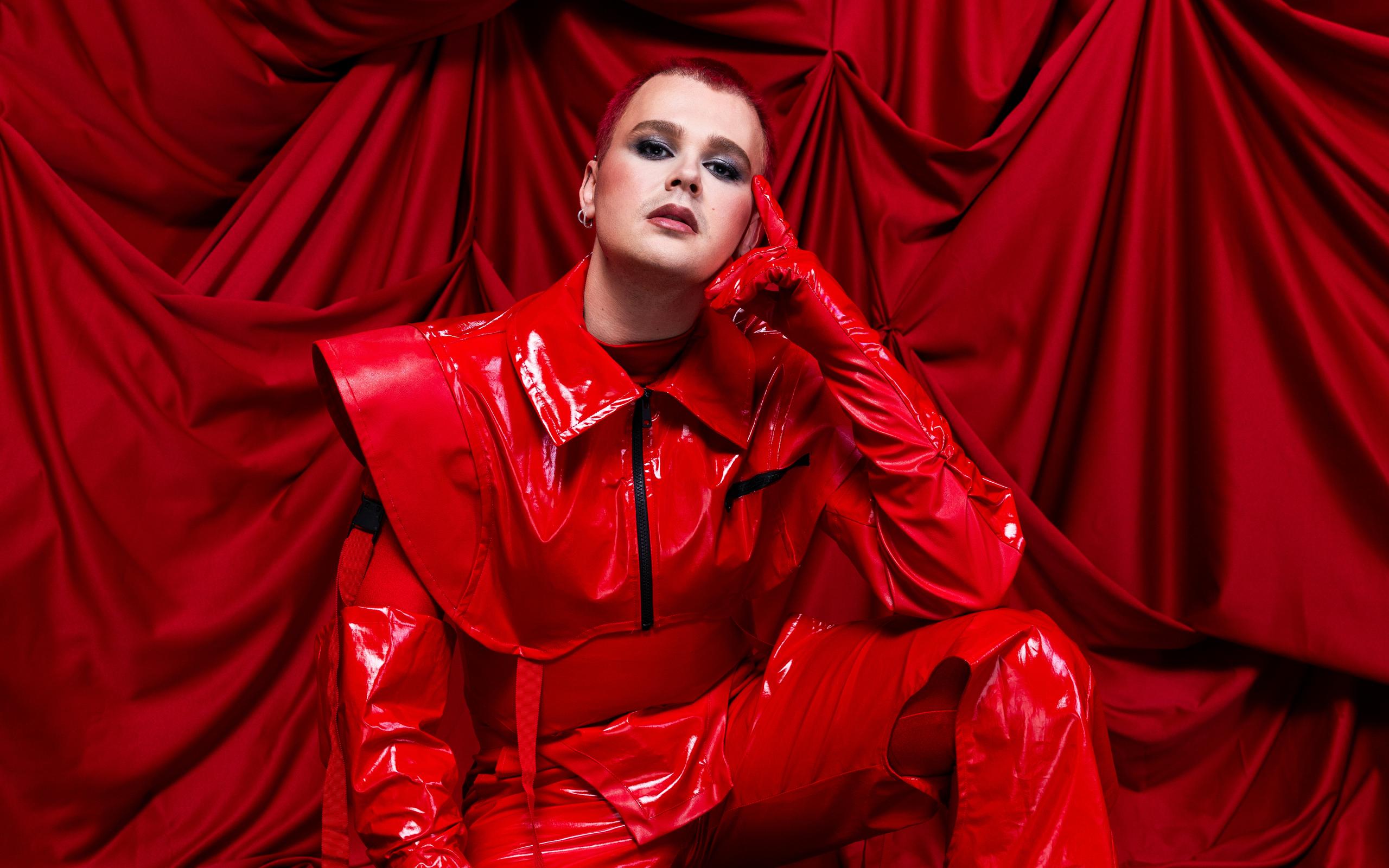 Red Sebastian representing Belgium in the Official Portrait Studio at St. Jakobshalle 