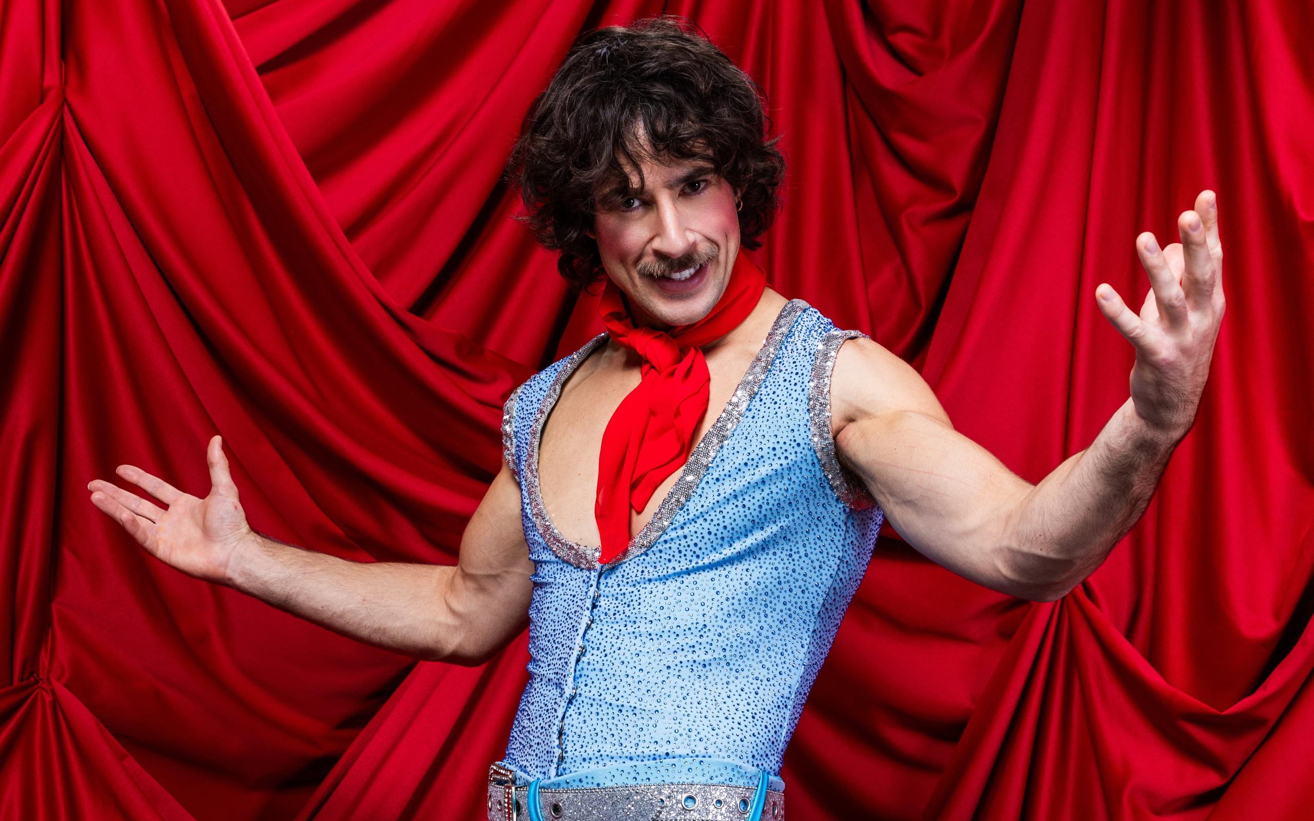 Go-Jo representing Australia in the Official Portrait Studio at St. Jakobshalle 