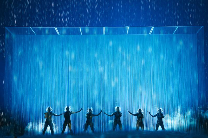 Tautumeitas rehearsing Bur Man Laimi for Latvia at St. Jakobshalle 