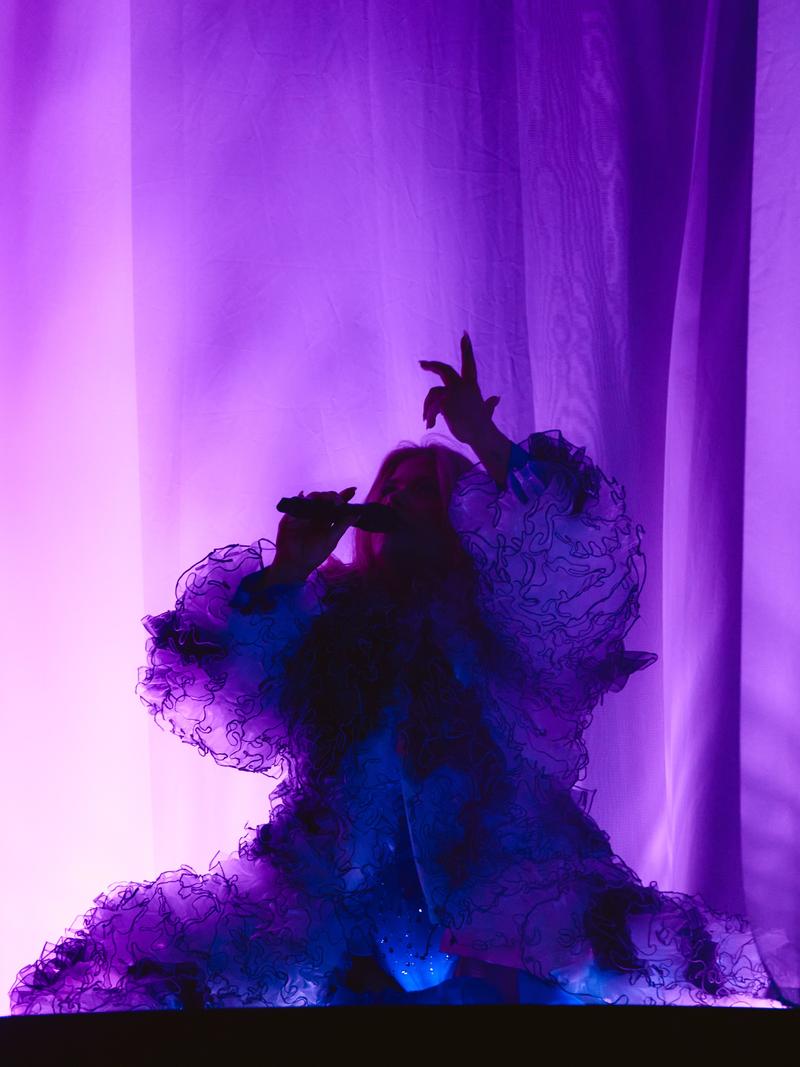 Sissal rehearsing Hallucination for Denmark at St. Jakobshalle