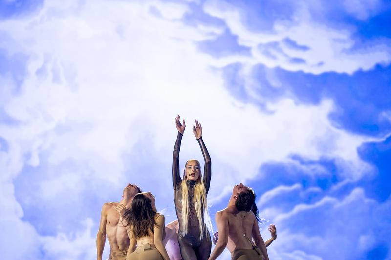 Raiven rehearsing Veronika for Slovenia at the First Rehearsal of the First Semi-Final at Malmö Arena