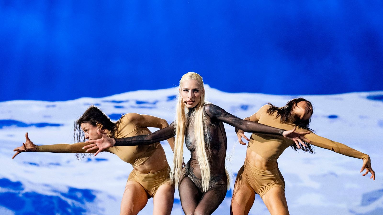 Raiven rehearsing Veronika for Slovenia at the First Rehearsal of the First Semi-Final at Malmö Arena
