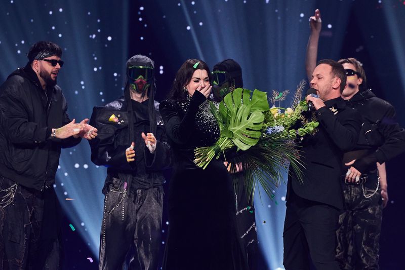 Atvara awarded her flowers