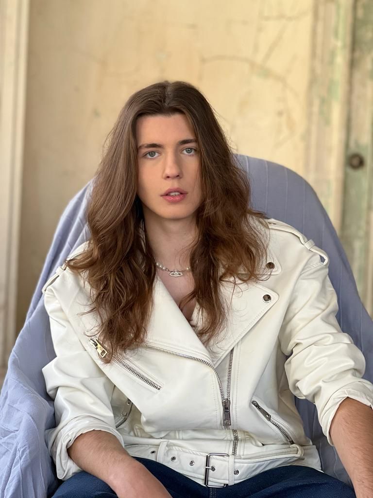 Yan Majewski competing in 'Tu Bije Serce Europy! Wybieramy hit na Eurozję!'