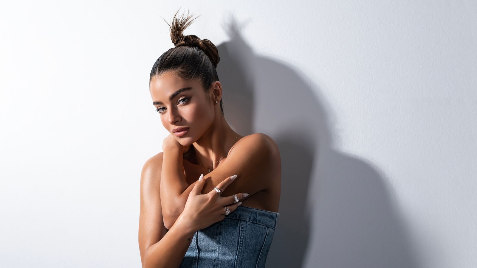 Noa Kirel is representing Israel in Liverpool