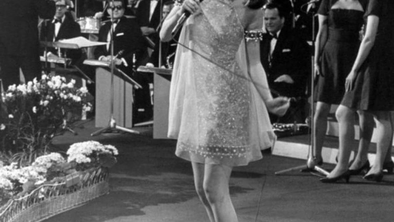 Sandie Shaw performs Puppet On A String at the 1967 Eurovision Song Contest
