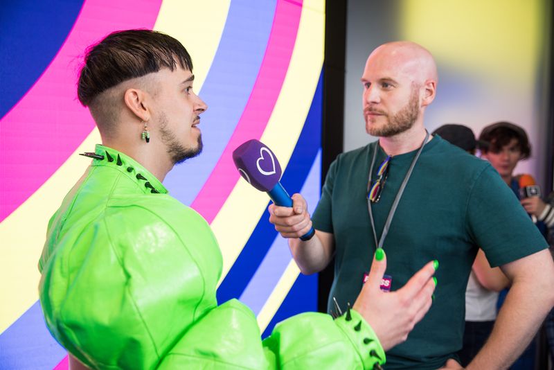 Käärijä being interviewed at the London Eurovision Party 2023