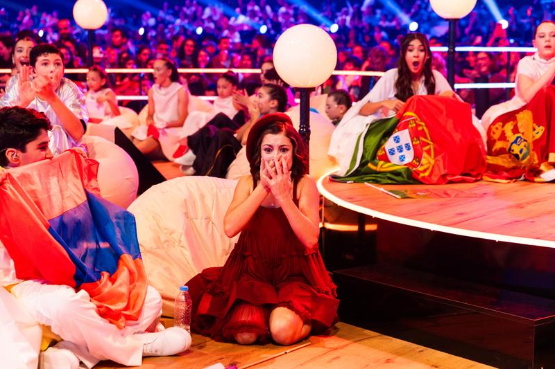 Lou Deleuze discovers she has won Junior Eurovision 2025 for France