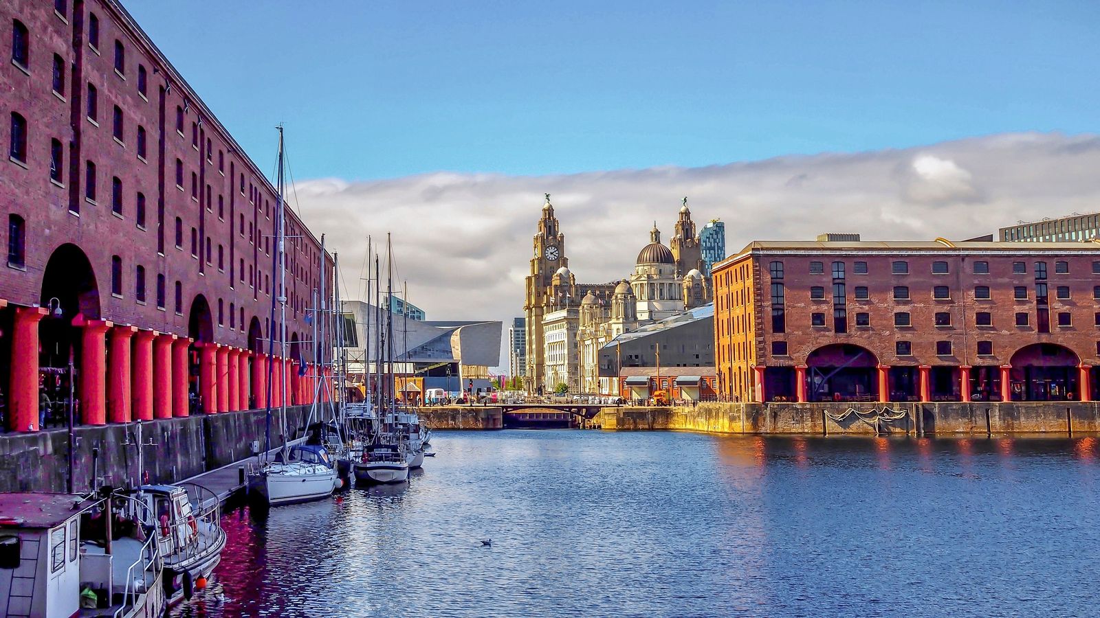 Take a stroll down Liverpool's waterfront to the Albert Dock. Image provided by Booking.com.