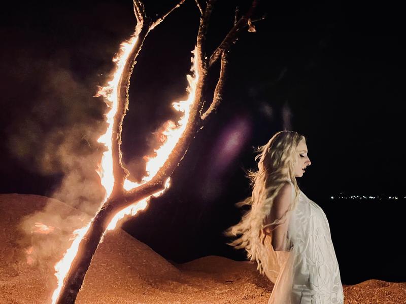 Behind the scenes from Raiven's music video