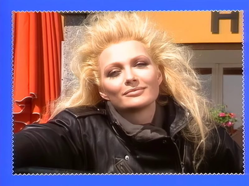 The postcard-perfect Anna Oxa