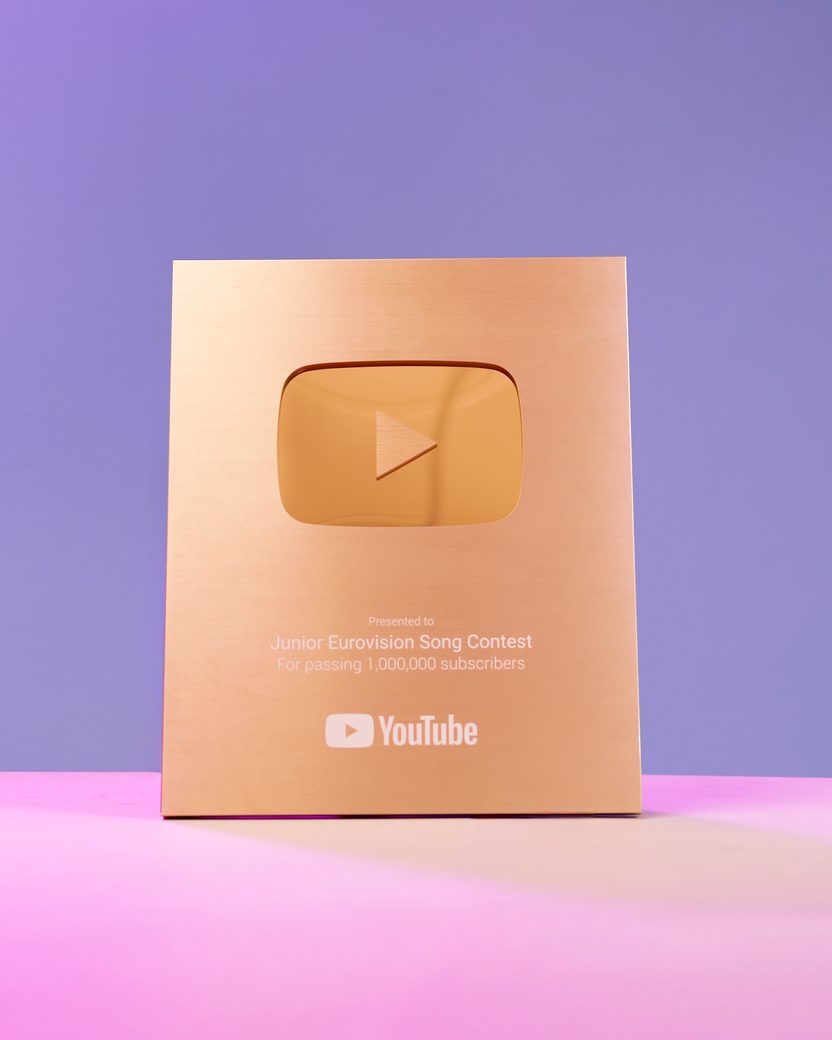 YouTube Subs Award (16x9)