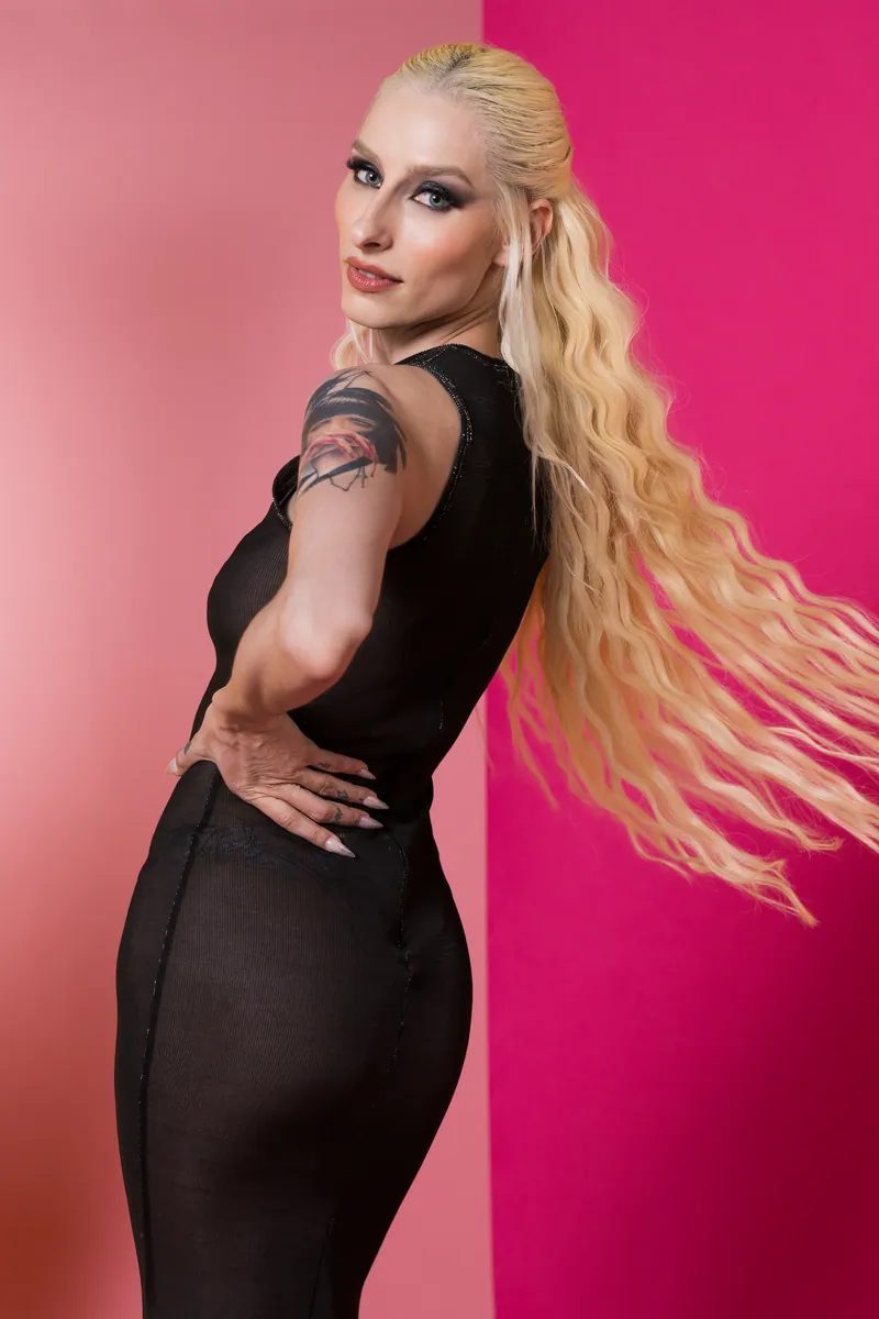 Raiven from Slovenia in the Eurovision Song Contest 2024 official portrait studio