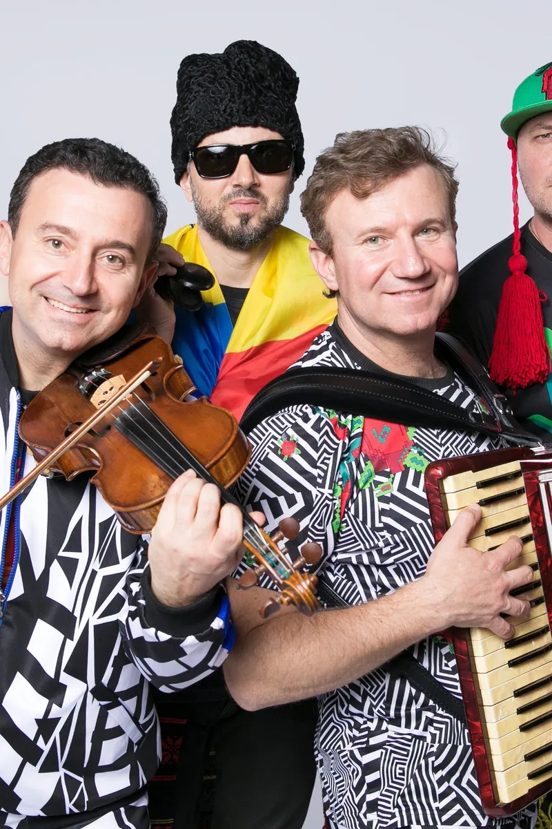 Moldovas Zdob şi Zdub & Advahov Brothers
